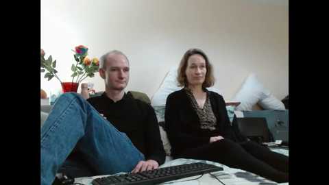 Media: mrs_velvet_vixen_and_mr_stud Chaturbate 2024-11-08 14:04:00