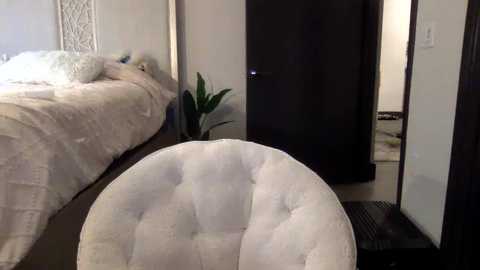 Media: _natycutei19 Chaturbate 2024-11-09 00:33:00