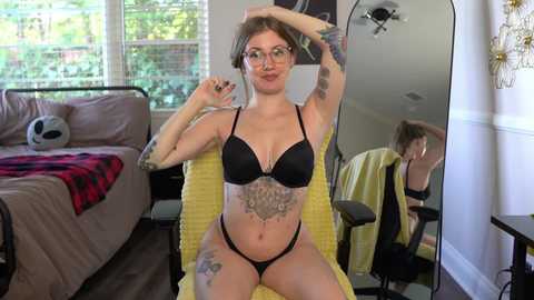 Media: emma_ruby Chaturbate 2024-11-09 17:46:00