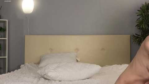 Media: lauratanguy Chaturbate 2024-11-09 00:56:00
