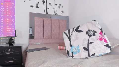 Media: mia_pearls Chaturbate 2024-11-09 06:54:00