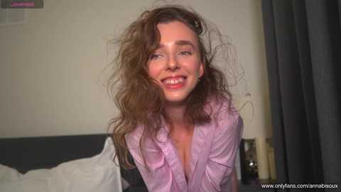 Media: annabisoux Chaturbate 2024-11-10 01:01:00