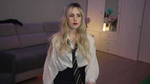 Media: _blackbee_ Chaturbate 2024-11-11 22:04:00