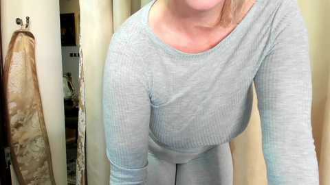Media: tunderose Chaturbate 2024-11-11 11:01:00