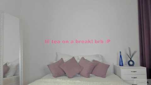 Media: violetta_finch Chaturbate 2024-11-11 15:14:00