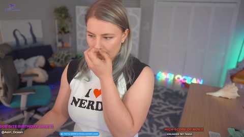 Media: asiri_ocean Chaturbate 2024-11-12 03:17:00
