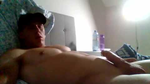 college_muscle @ chaturbate on 20241112