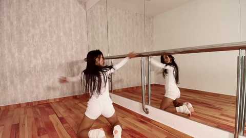 Media: marce_algara Chaturbate 2024-11-12 07:14:00