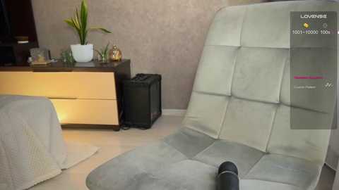 Media: quintessencel Chaturbate 2024-11-12 11:46:00