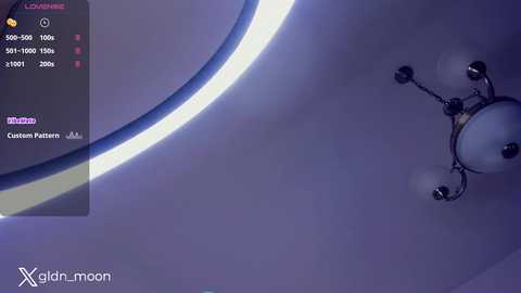 Media: _golden_moon_ Chaturbate 2024-11-14 01:59:00