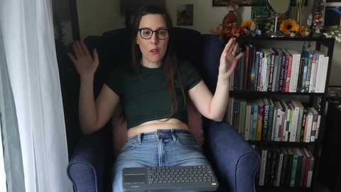 Media: ellynaomi Chaturbate 2024-11-16 17:00:00