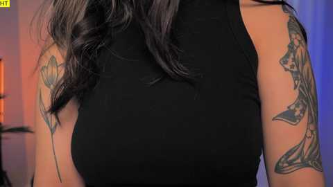 Media: doubedeesarai Chaturbate 2024-11-17 20:06:00
