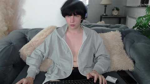 Media: iwillfall_ Chaturbate 2024-11-17 16:01:00