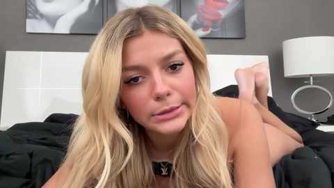 Media: thelexirose Chaturbate 2024-11-17 01:13:00