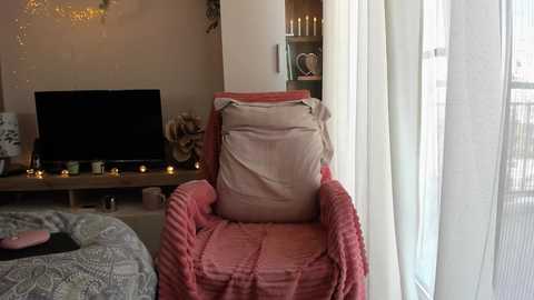 Media: bestgirl_ofthe_neighborhood Chaturbate 2024-11-18 09:55:00