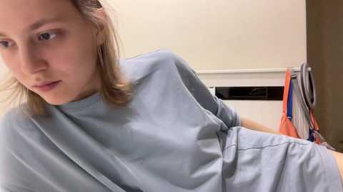Media: holydori Chaturbate 2024-11-18 12:06:00
