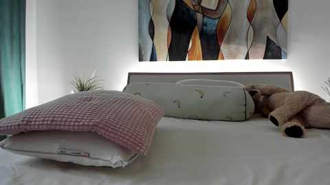 Media: mis_eva Chaturbate 2024-11-18 07:24:00