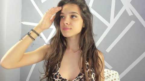 Media: babyaylin Chaturbate 2024-11-19 08:12:00