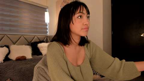 Media: luucy___ Chaturbate 2024-11-19 17:08:00