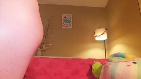 Media: khloeexoxo Chaturbate 2024-11-20 02:18:00