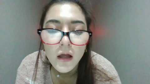 lovelyqueenaria @ chaturbate on 20241120