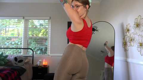 Media: emma_ruby Chaturbate 2024-11-21 17:43:00