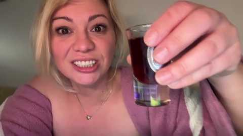 Media: kiradivine Chaturbate 2024-11-21 20:04:00