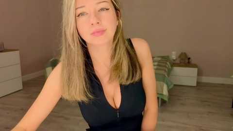 Media: lenamuti Chaturbate 2024-11-21 12:34:00
