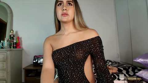 Media: marihana_one1 Chaturbate 2024-11-21 02:03:00