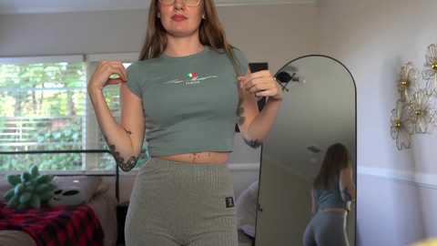 Media: emma_ruby Chaturbate 2024-11-22 18:02:00