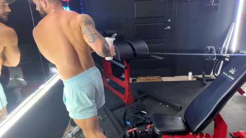 freakyfitking @ chaturbate on 20241122