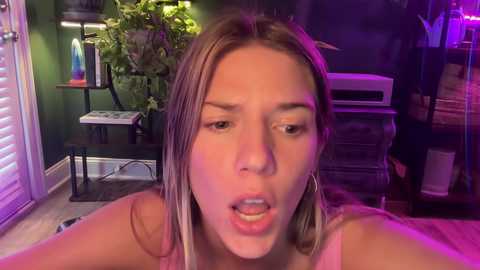 Media: oliviahansleyy Chaturbate 2024-11-23 14:44:00