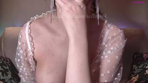 Media: sellapink Chaturbate 2024-11-23 15:54:00