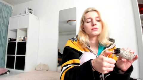 kenziedawton @ chaturbate on 20241124