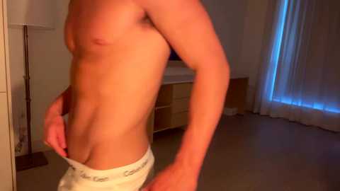 elijahkinky @ chaturbate on 20241125