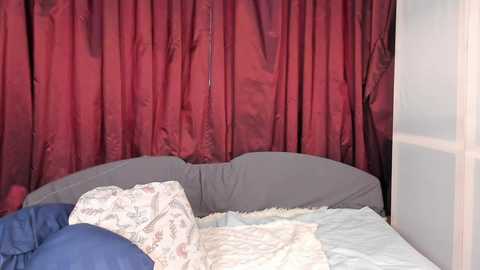 Media: flirtykitty_ Chaturbate 2024-11-25 11:28:00