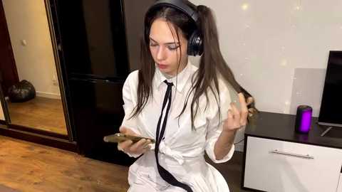 serenity_kai @ chaturbate on 20241125