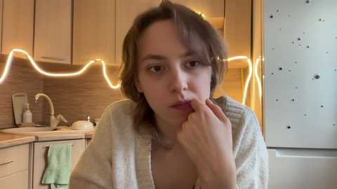Media: holydori Chaturbate 2024-11-26 11:00:00