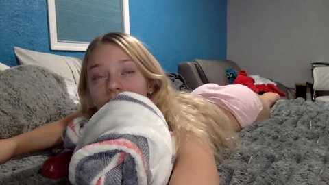 kellylivenow @ chaturbate on 20241126