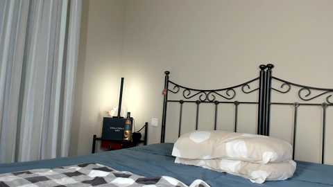 Media: mazeekiin Chaturbate 2024-11-26 19:15:00