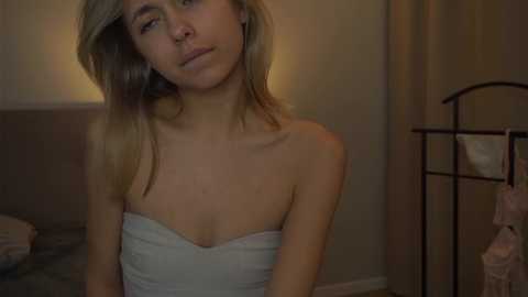 mildredgarrett @ chaturbate on 20241126