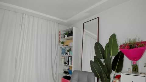 Media: xxx_leila Chaturbate 2024-11-26 08:47:00
