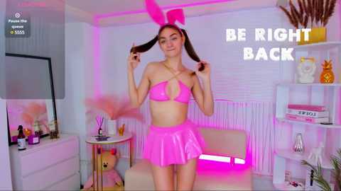 rebecca__gold @ chaturbate on 20241127