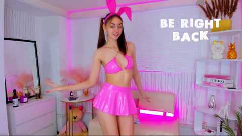 rebecca__gold @ chaturbate on 20241127