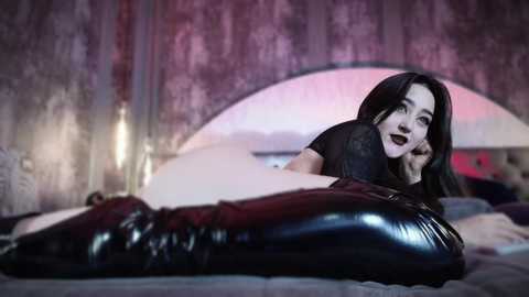 Media: charlotte_germanotta_ Chaturbate 2024-11-29 18:43:00