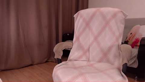 Media: foxydiamond2020 Chaturbate 2024-11-30 15:15:00