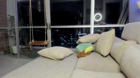 Media: hollyshit_ Chaturbate 2024-11-30 01:14:00