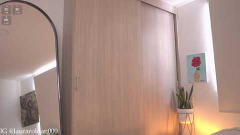 Media: laura_roldan Chaturbate 2024-11-30 14:11:00