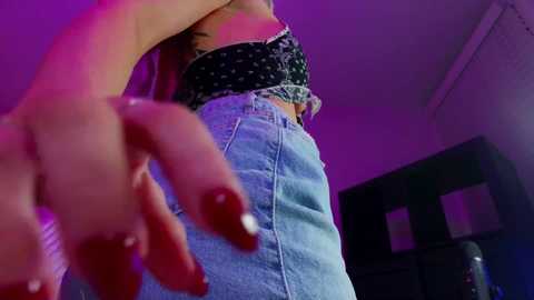 Media: oliviaowens Chaturbate 2024-11-30 03:03:00