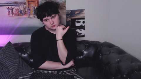 Media: sw33tie_tom Chaturbate 2024-11-30 03:37:00